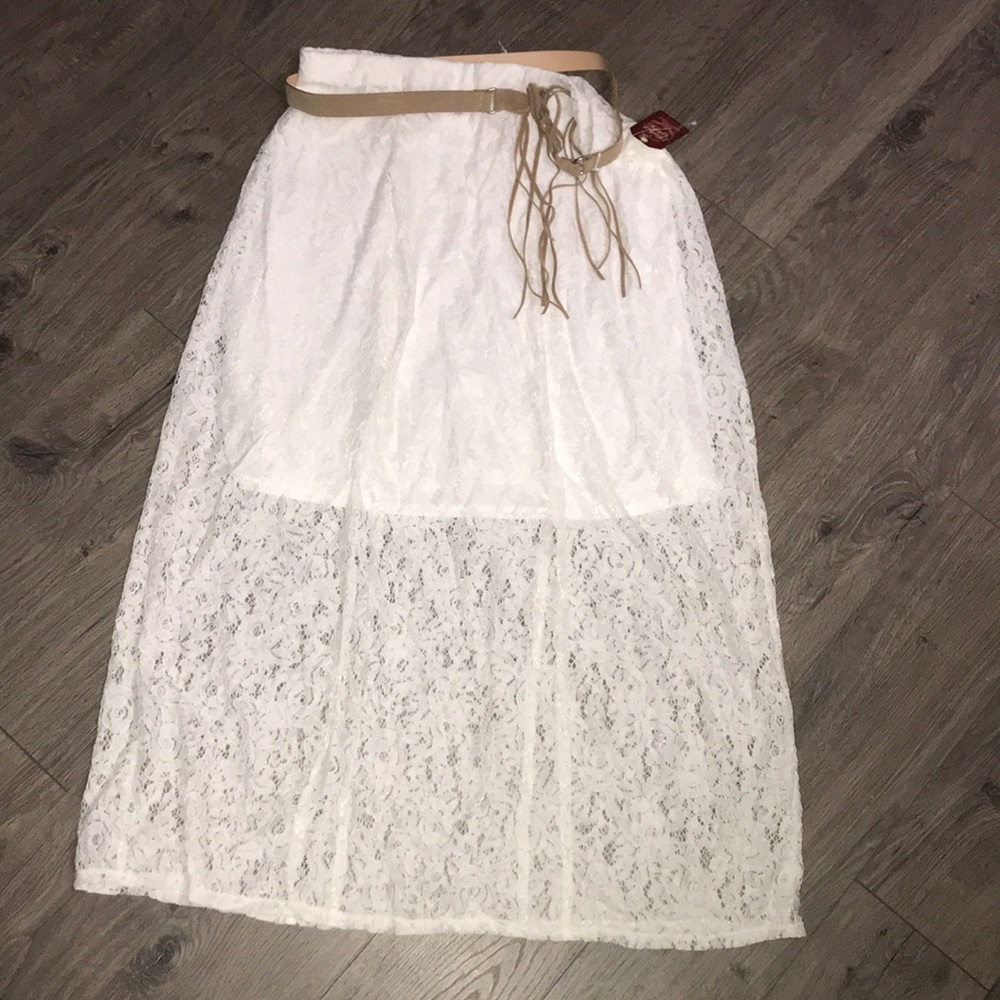 Cream lace maxi skirt with shirt slip and belt